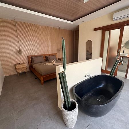 Kiki Village Bathtub Canggu Kültér fotó
