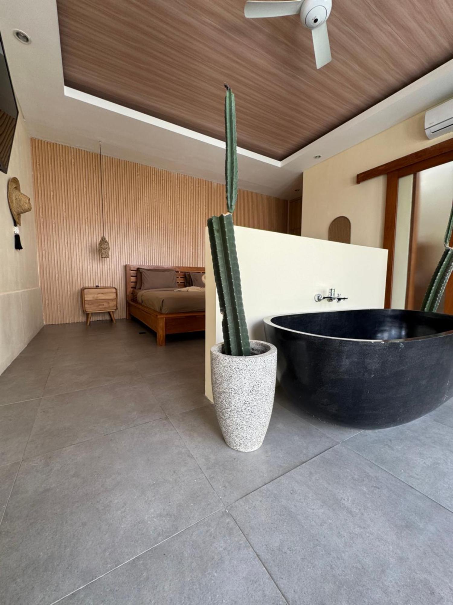 Kiki Village Bathtub Canggu Kültér fotó